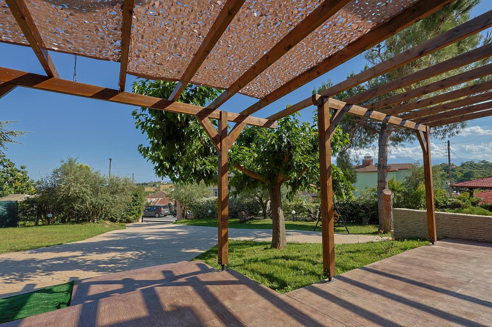 Zeusplace Traditional Peponi Katerini