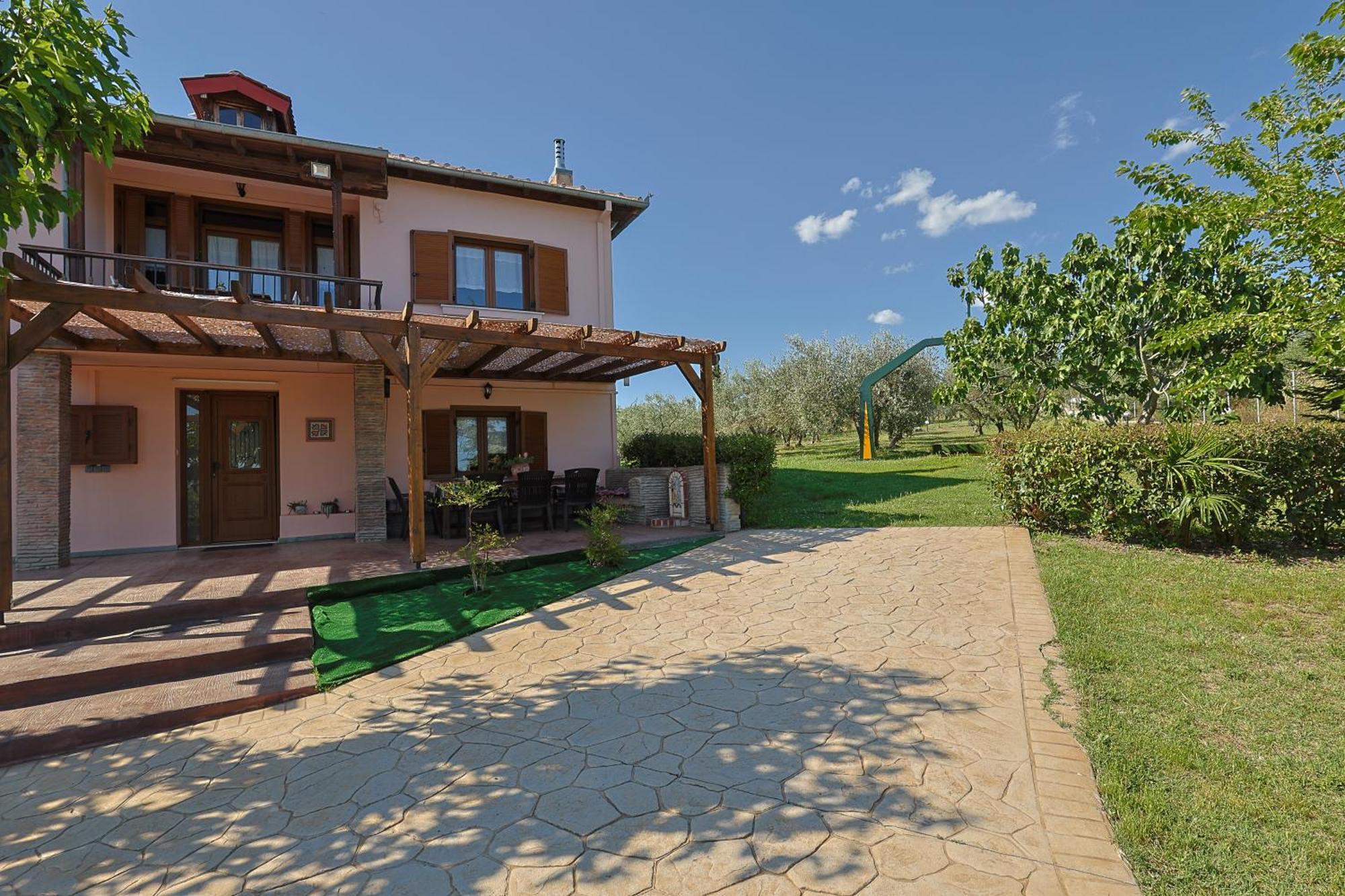Zeusplace Traditional Peponi Katerini