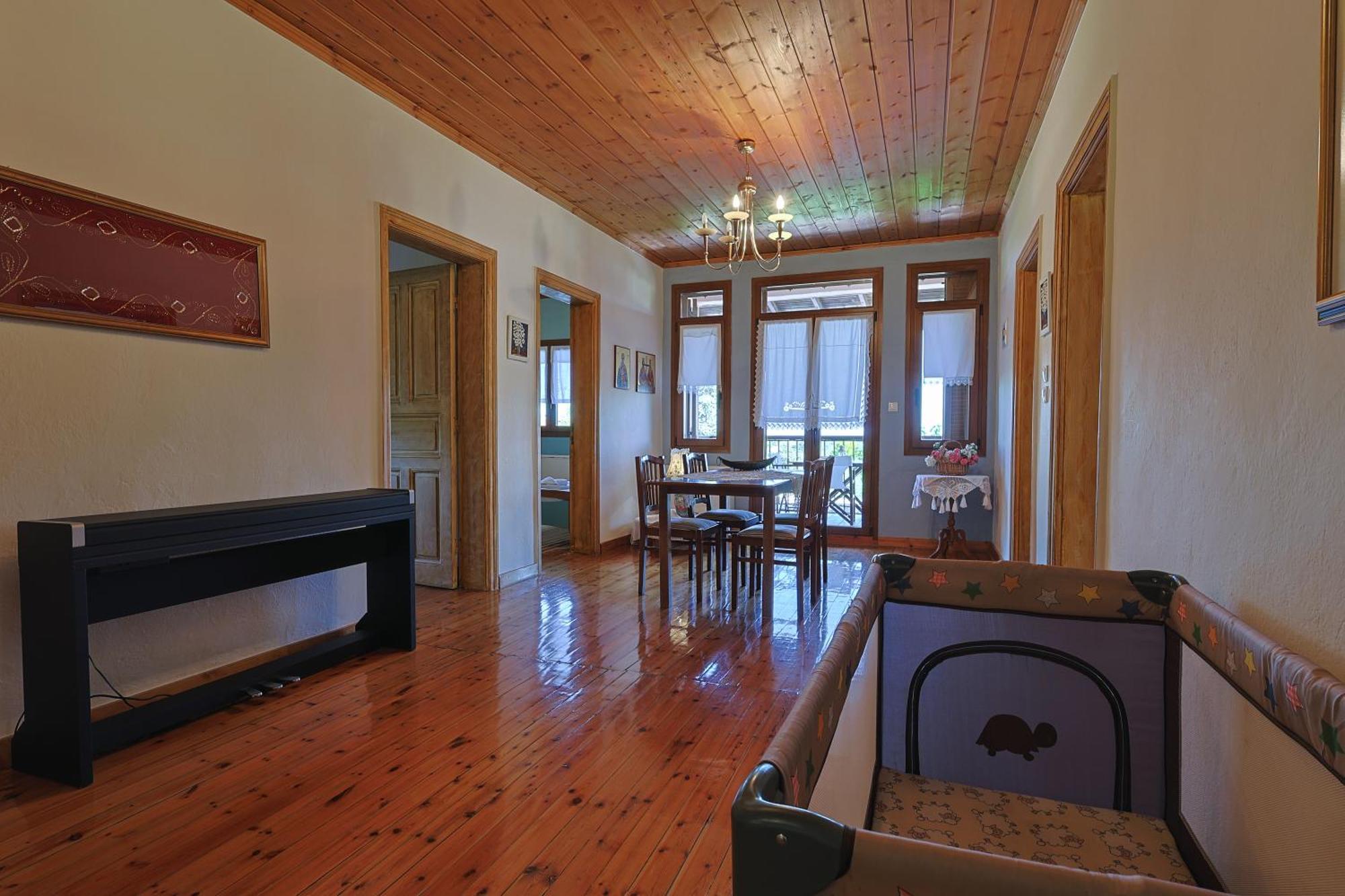 Villa Zeusplace Traditional Peponi