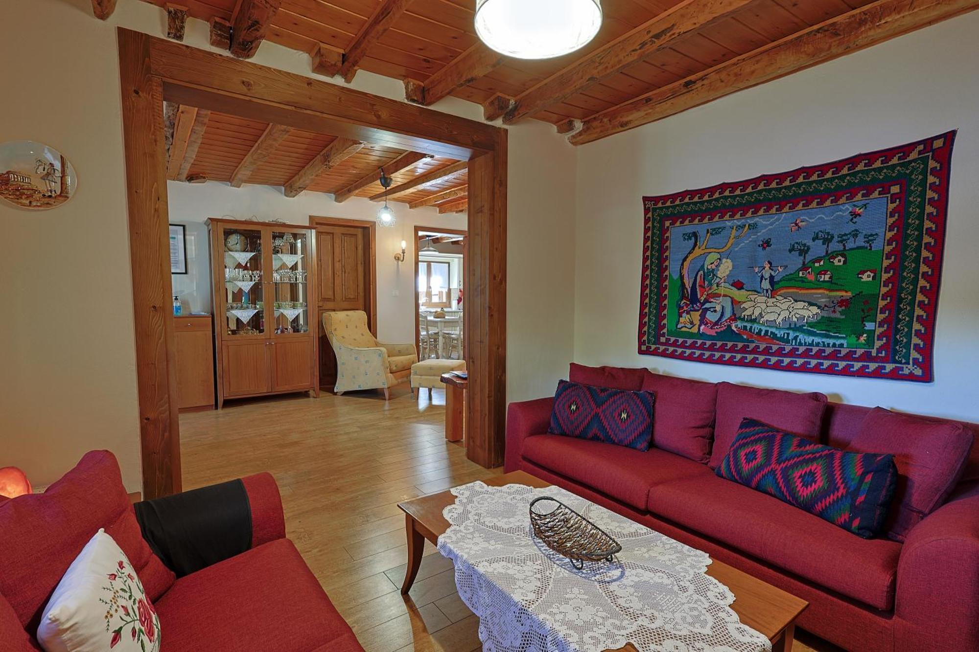 Zeusplace Traditional Peponi Villa *